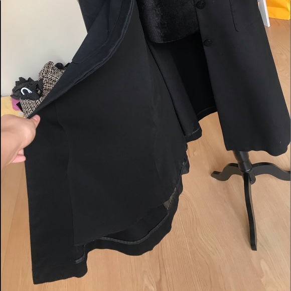 Windbreaker - Picture 5 of 8